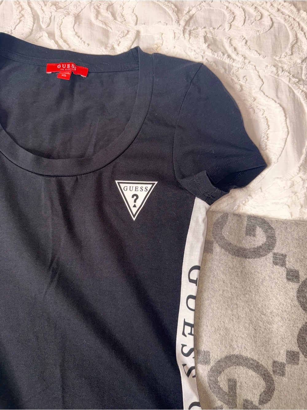 Guess Black Short Sleeve Logo-Trim Mini Dress - Picture 4 of 9